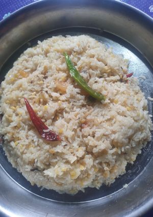 সাদা খিচুড়ি রেসিপির প্রধান ছবি