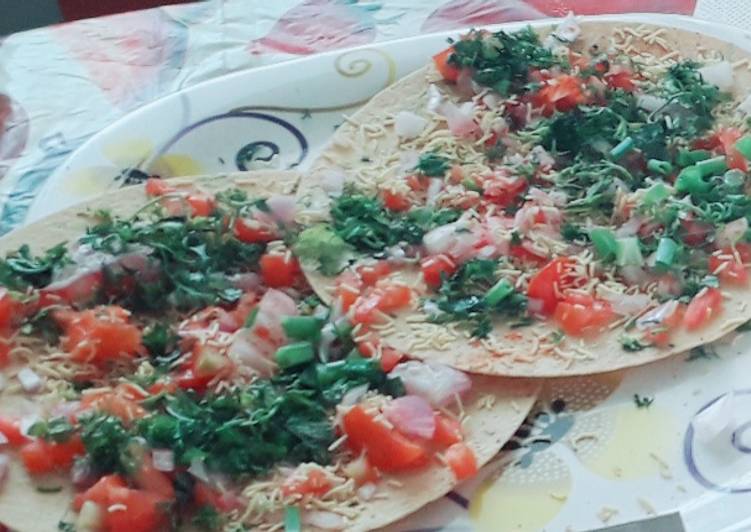 Masala khakra salad Masala khakra salad