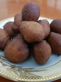 கோதுமை பணியாரம்(Kothumai paniyaram recipe in tamil) செய்முறை முக்கிய புகைப்படம்