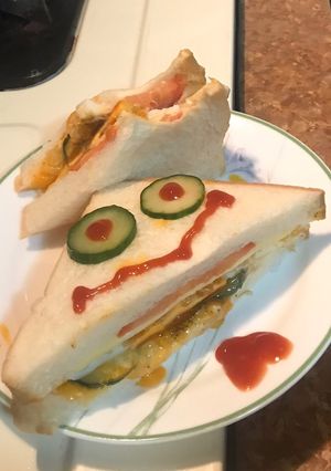 A picture of Tuna Salad Sandwich.