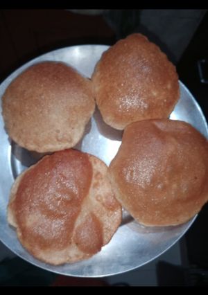 नमक अजवाइन की पूड़ी (Namak ajwain ki puri recipe in hindi) रेसिपी मुख्य फोटो