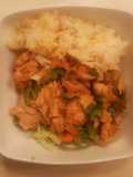 Bol de calabacín con pollo a la plancha y arroz con zanahoria