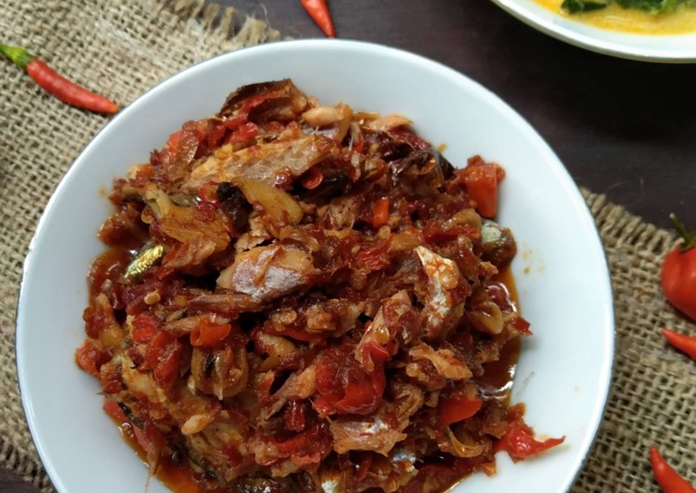 Sambal ikan asap gembung