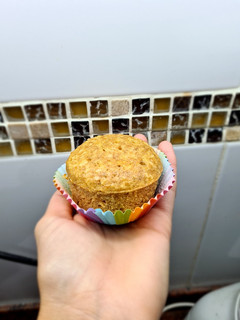 Una foto de Muffins de naranja y coco