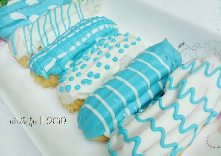 Santorini Eclairs