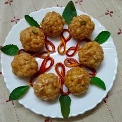 A picture of Boondi ke ladoo.