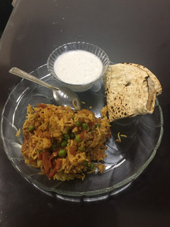તવા પુલાવ (Tawa Pulao Recipe In Gujarati) રેસીપી મુખ્ય ફોટો