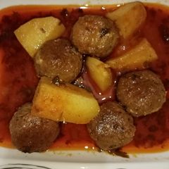 A picture of Beef aloo kofta.