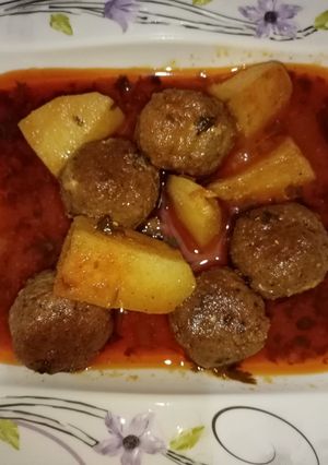 A picture of Beef aloo kofta.