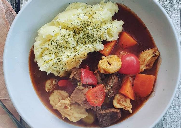Step-by-Step Guide to Prepare Favorite Beef Goulash