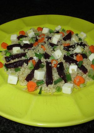 Foto principal de Quinoa con queso de cabra y remolacha - celiacos