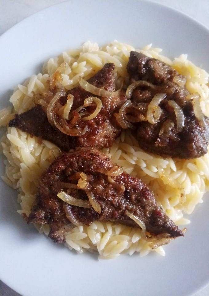 Печень жареная с луком