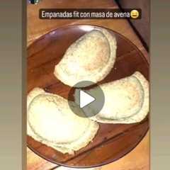 Una foto de Empanadas de pollo con masa de boniato y avena