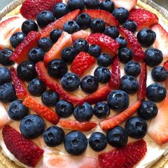 A picture of Patriotic No-Bake Spiced Rum Berry Cream Cheese Pie 🥧.