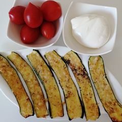 A picture of Zucchini with parmesan.