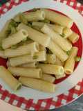 Pasta con i piselli e fave del orto 😋