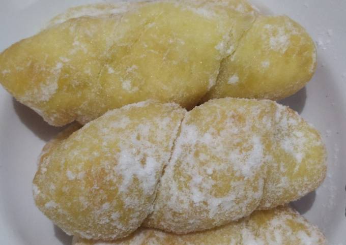 Resep praktis buat Roti goreng pisang lembut dijamin sedap