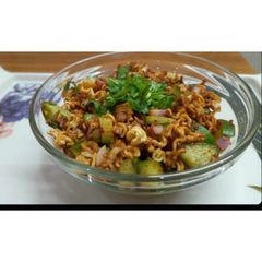 A picture of Maggi bhel.
