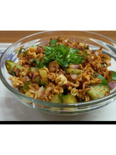 A picture of Maggi bhel.