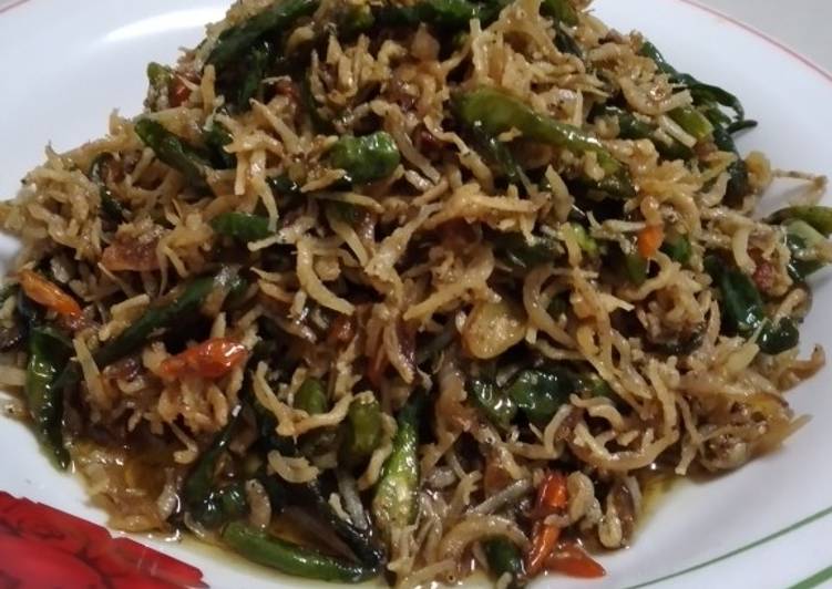 Resep Sambal teri cabe hijau yang Bikin Ngiler