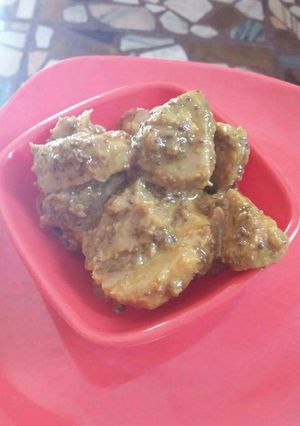 A picture of Kachalu ka achaar.