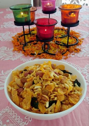 A picture of Fried Poha Namkeen Poha Chivda.