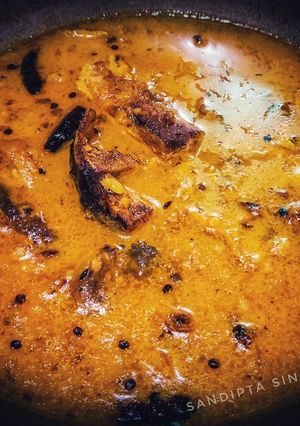 মাছের মাথা দিয়ে ডাল (macher matha diye dal recipe in Bengali) রেসিপির প্রধান ছবি