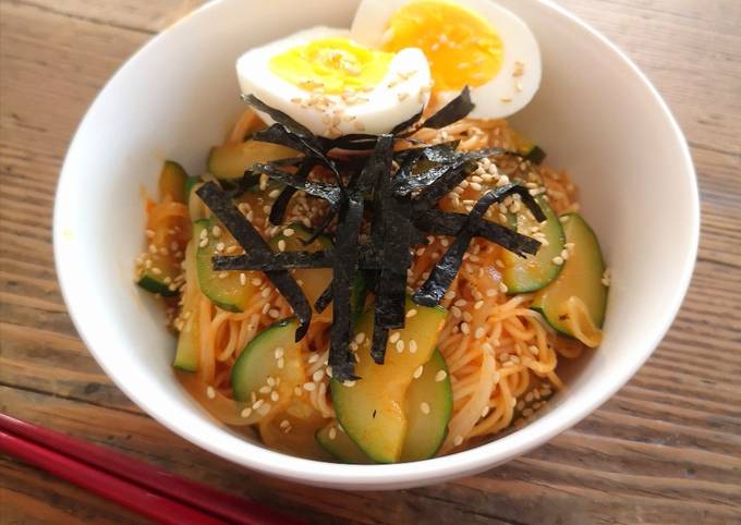 Ricetta Bibim Guksu - Noodles freddi piccanti coreani di Junko - Cookpad