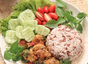 Foto resep Nasi Merah Liwet ft Woku Tuna