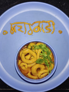 मराठवाडा स्पेशल शेंगोळे (shengole recipe in marathi) रेसिपी चे मुख्य फोटो