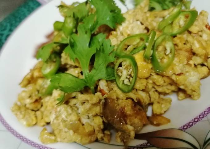 Scrambled Egg(pakistani style)