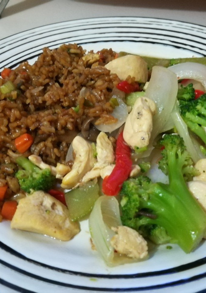 Una foto de Brócoli con Pollo