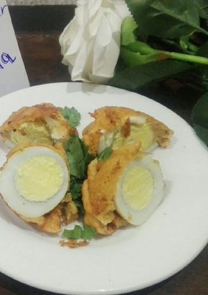 A picture of Egg pakoras.