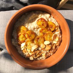 A picture of Banana Bread Porridge.