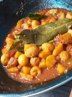 Foto resep Sambal goreng kentang dan telur puyuh pedas