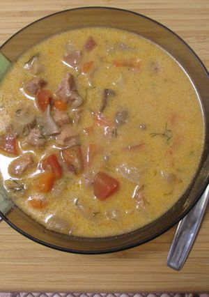 Laskagombás 🍄 bakonyi 🏞️ betyárleves 🏹 recept fotója