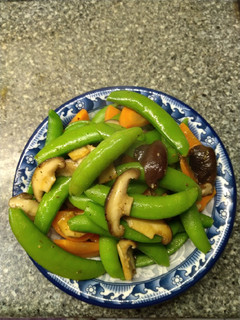 鮮菇炒甜豆（素） 的食譜成品照片