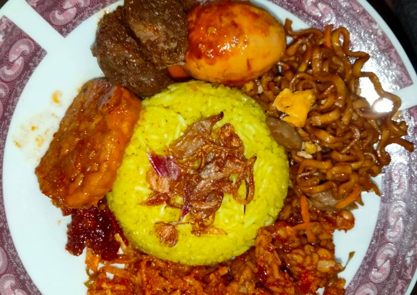 Nasi kuning ala aku