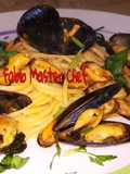 Spaghetti con Cozze, Pomodorini Freschi e Zafferano