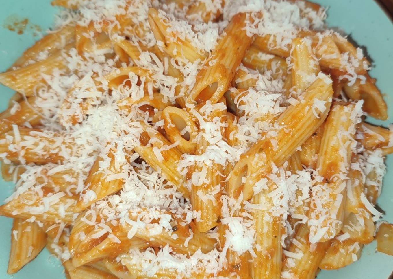 Mi....... Pasta con tomate