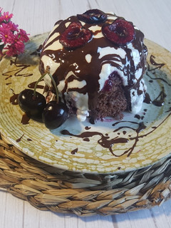Una foto de Mug cake selva negra a mi manera
