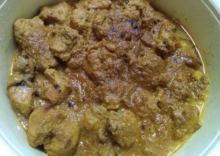 Simple Way to Prepare Yummy Shahi  milky chicken