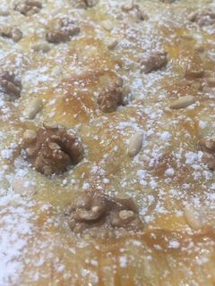 Una foto de Coca de hojaldre rellena de Nocilla