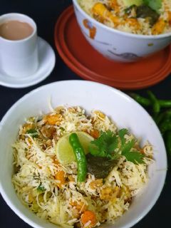 A picture of Cheesy Bhel.
