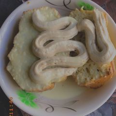 A picture of Tres leches cake.