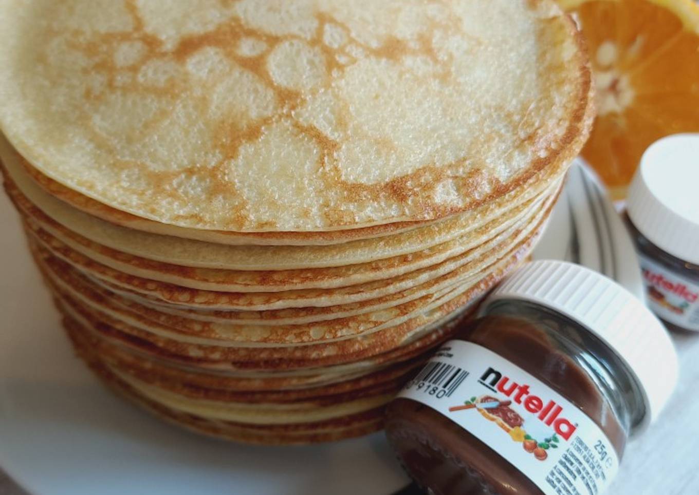 Crêpes inratables parfumées à la fleur d'oranger