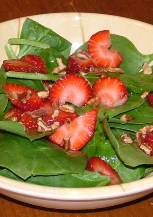 A picture of Strawberry Spinach Salad.