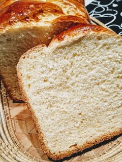 Foszlós fonott kalács kenyérsütőgépben recept fotója