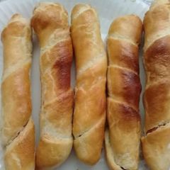 A picture of Vienna sausage roll.