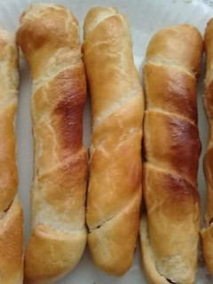 A picture of Vienna sausage roll.
